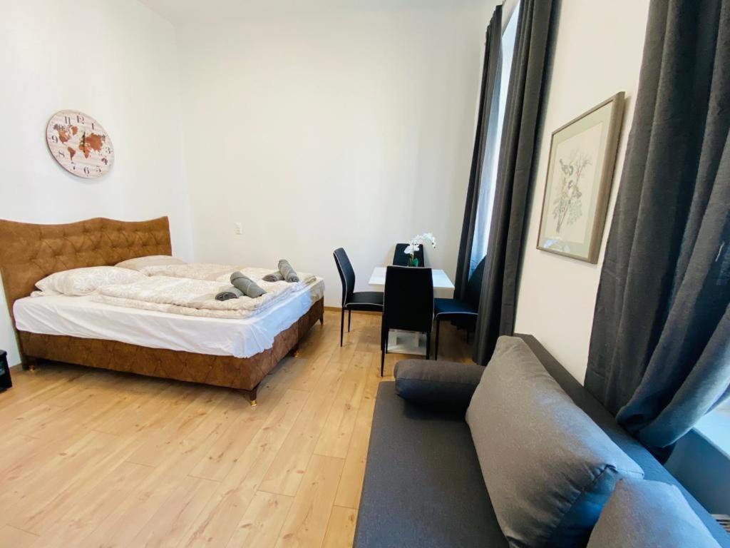 וינה Deluxe Quad Room Dw מראה חיצוני תמונה